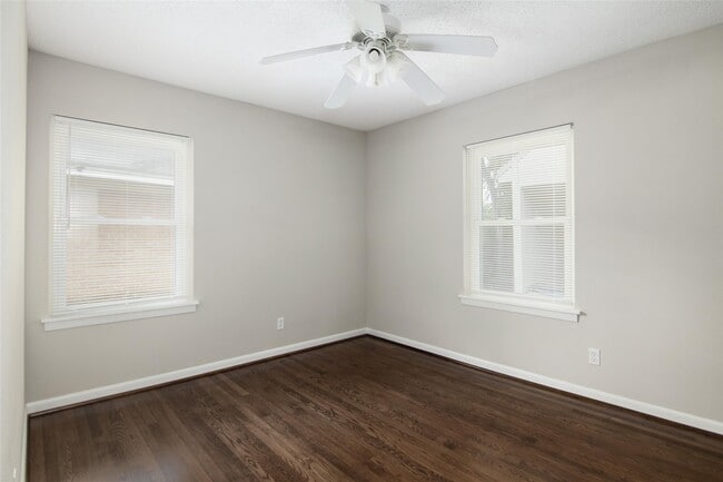 Building Photo - 6225 Indigo St