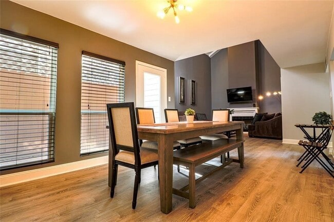 Photo - 4724 Post Oak Timber Dr Unit 8/65