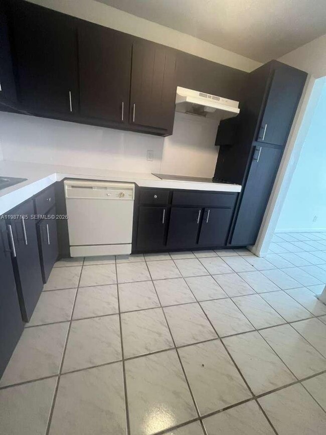 Photo - 2025 NE 164th St Unidad 619