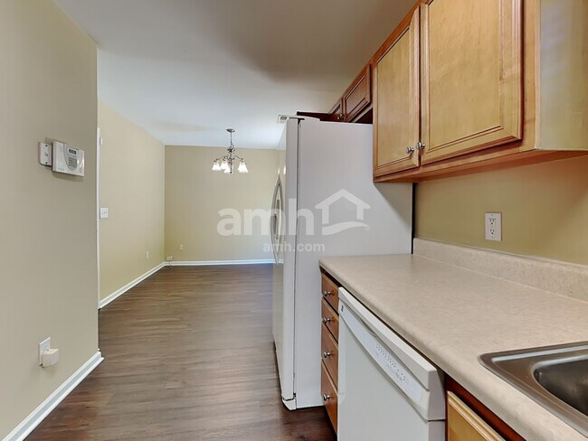 Photo - 14 Bluestem Ct