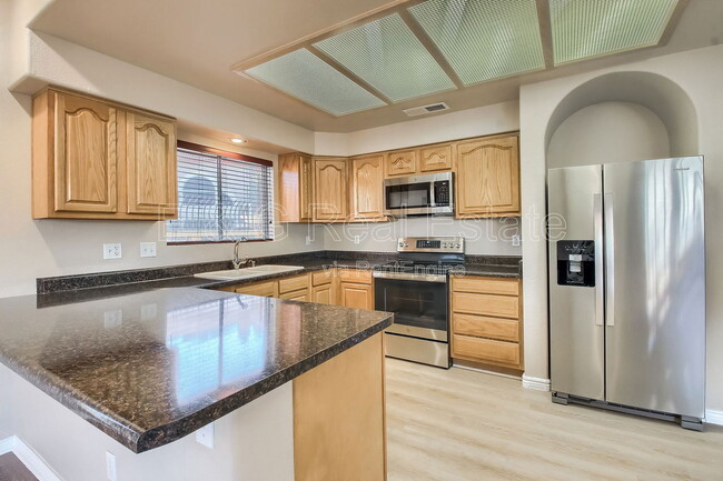 Building Photo - 10258 N 12th Pl Unit 1