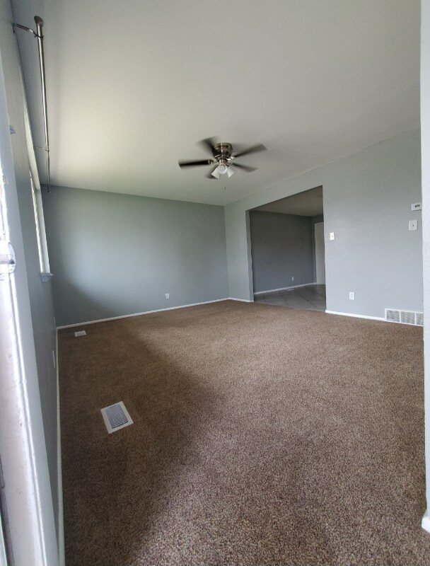 Photo - 248 W 270 N