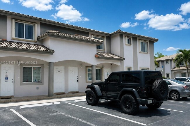 Photo - 5705 NW 109th Ave Unidad 50