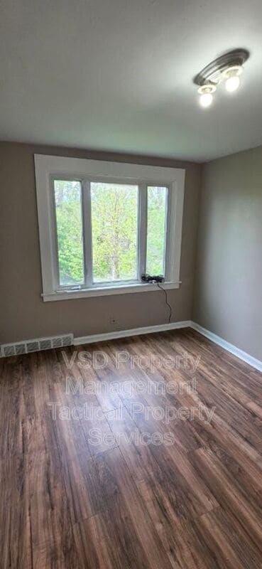 Photo - 3408 E 140th St Unit #2