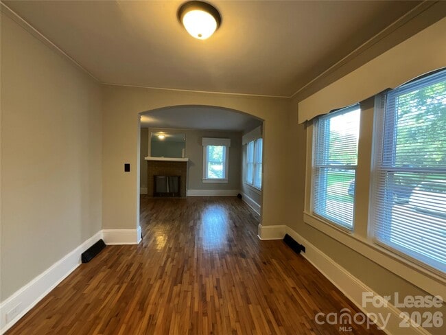 Photo - 3820 Freedom Dr