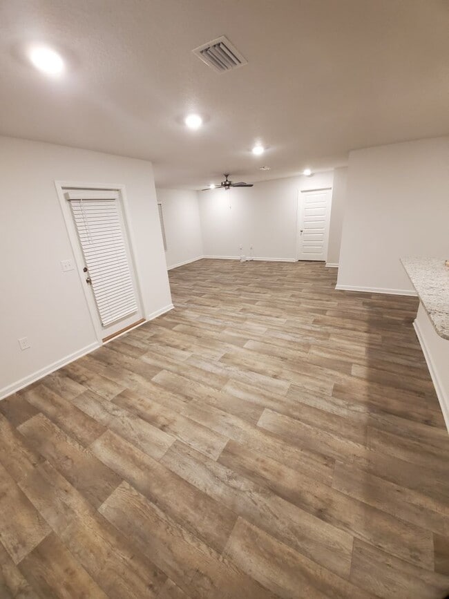 Photo - Newer 4 Bedroom, 2 Bath Smart Home located in the perfect location of Pensacola!