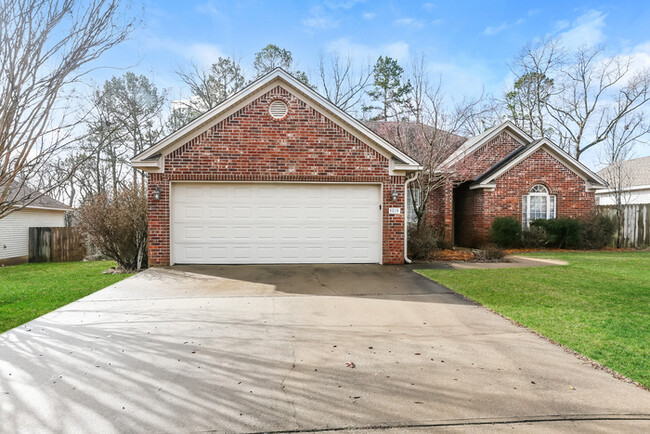 Classic Home in Alexander, AR! - Classic Home in Alexander, AR!