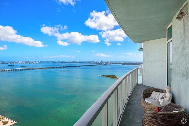 Building Photo - 1900 N Bayshore Dr Unit 4504 Rental