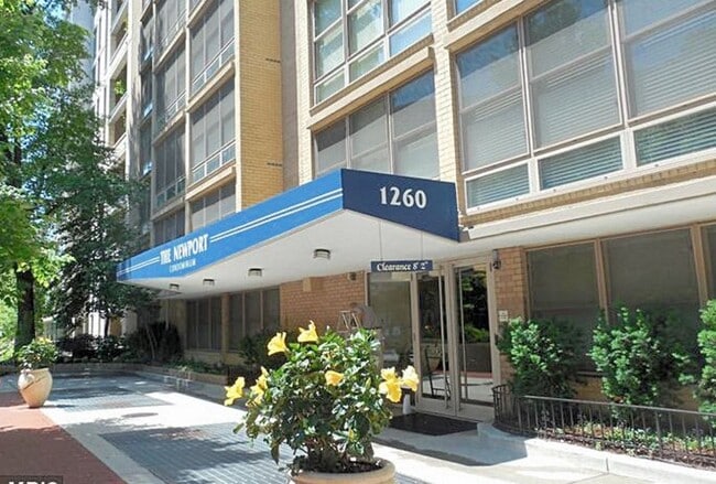 Building Photo - 1260 21st St NW Unit 702