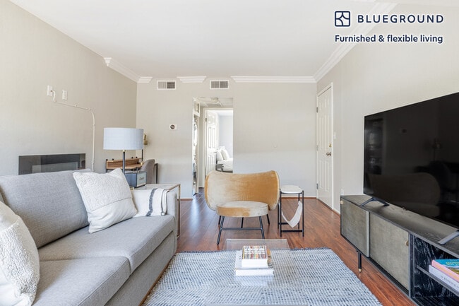 Photo - 13220 Riverside Dr Unidad FL2-ID463