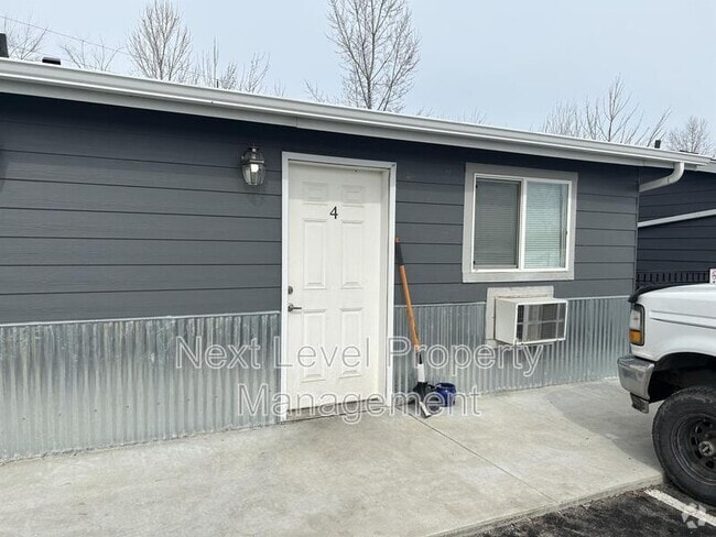 Building Photo - 1730 Montana Hwy 35 Rental