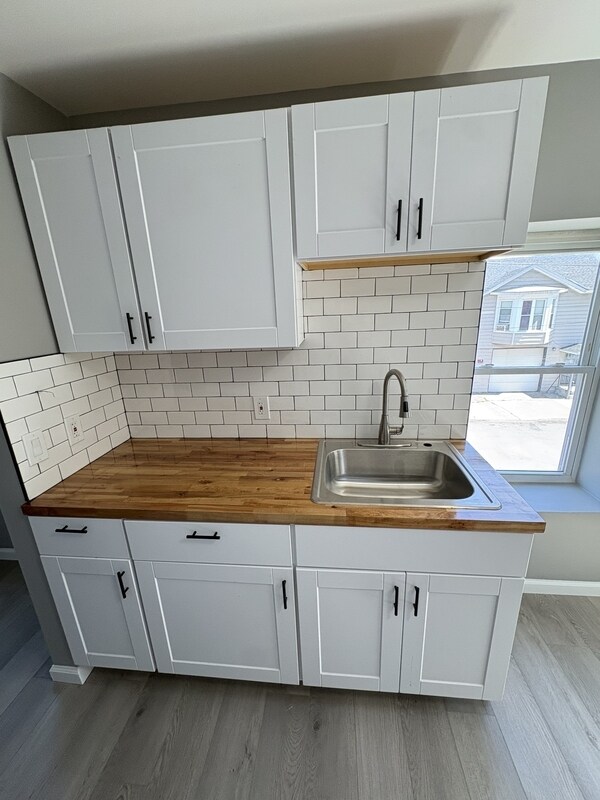 662 Second Avenue Apt 4