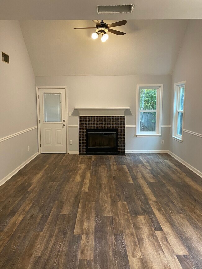 Living Room - 3046 Regal Park Ct Townhome