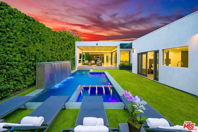 Photo - 1855 Stearns Dr