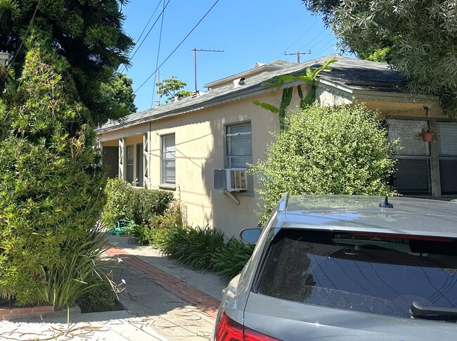 Frente - 1139 Amoroso Pl Unidad 1139