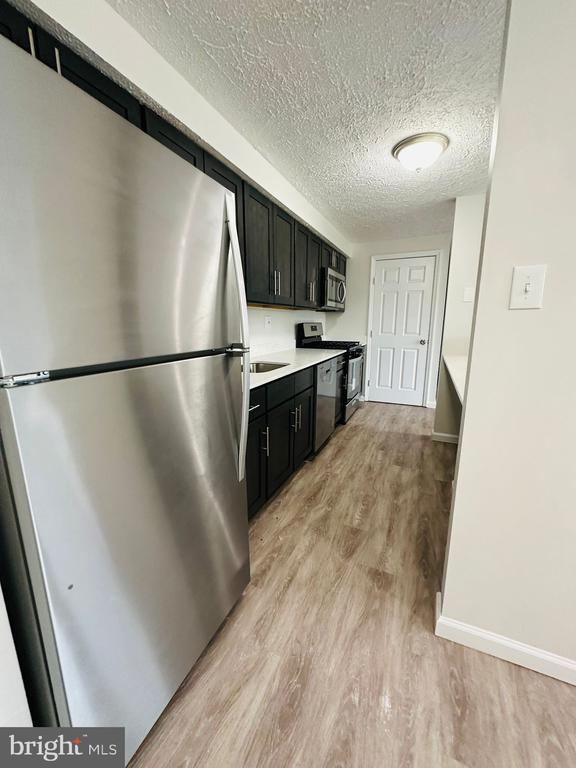 Photo - 190 Kenwood Dr