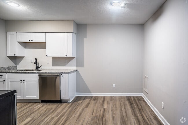 2HAB, 1BA - 760 ft² - Área de comedor - Den Apartments