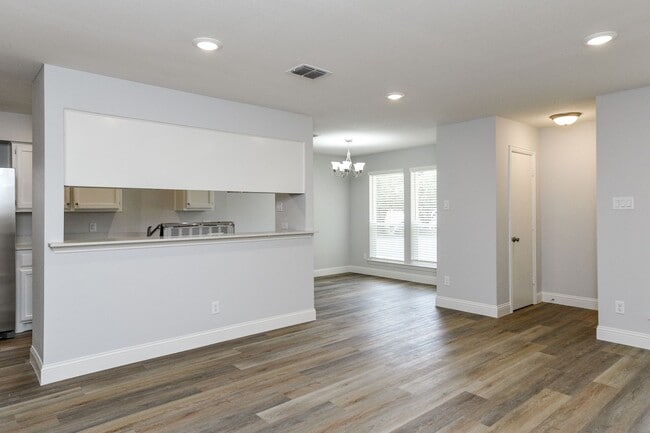 Photo - 2501 Windy Pine Ln