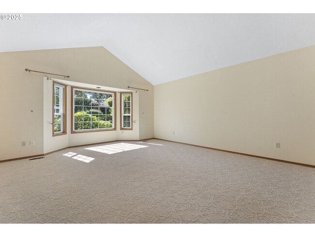 Photo - 3-Bedroom Home with Granite Kitchen, Family Room & Private Deck