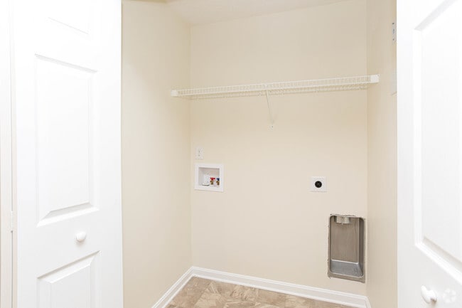 2HAB, 2BA - 1,148 ft² Deluxe- Baño principal