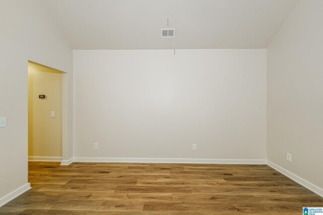 Photo - 555 Kincaid Cove Ln