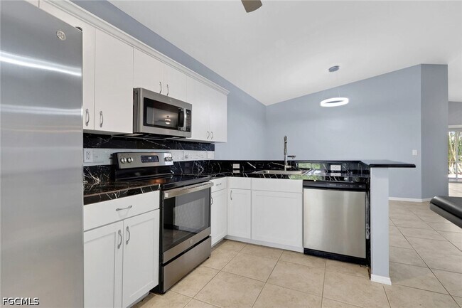 Photo - 5013 SW 16th Pl