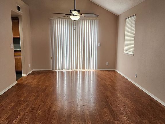 Photo - Clean and Spacious 3Bedroom