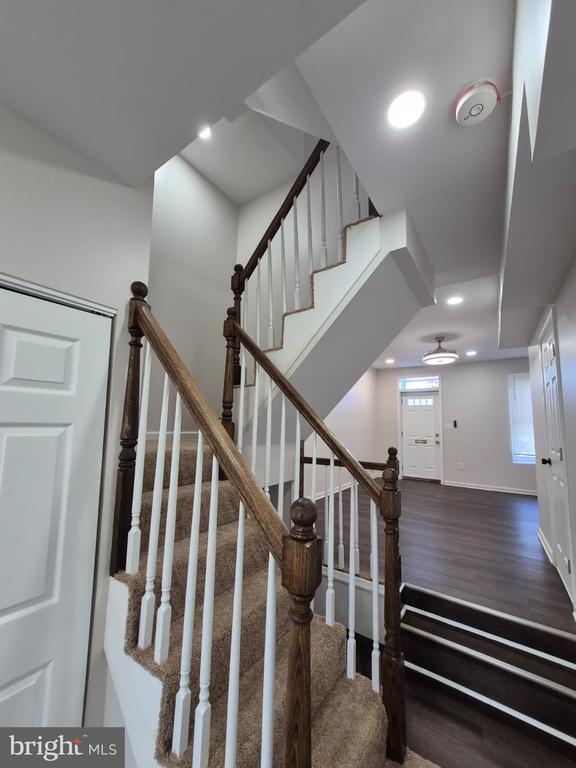 Photo - 2015 E Fairmount Ave