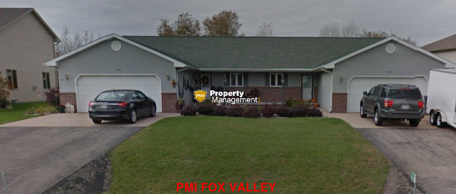 Building Photo - 3 Bedroom, 3 Bath Duplex in Greenville