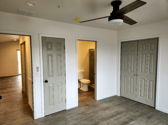 Photo - 570 Bent River Rd