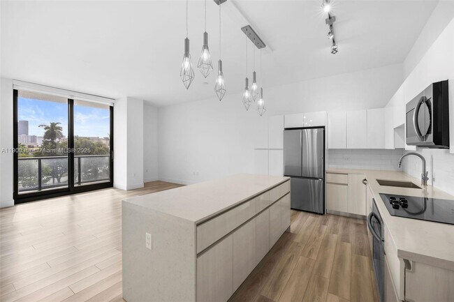 Photo - 101 Diplomat Pkwy Unit 0306