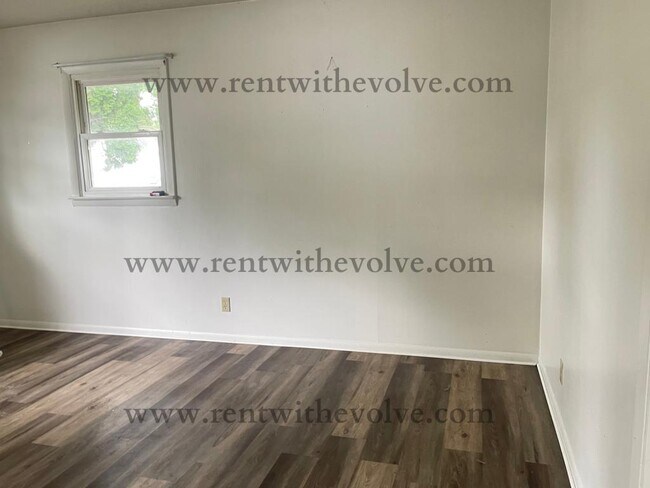 201 S 2nd St