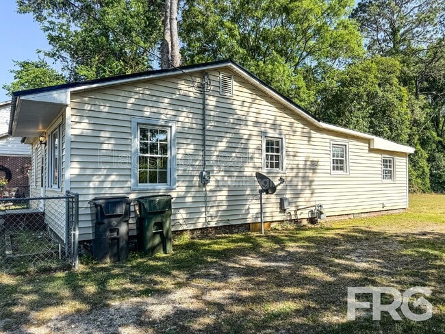 Photo - 610 3rd St