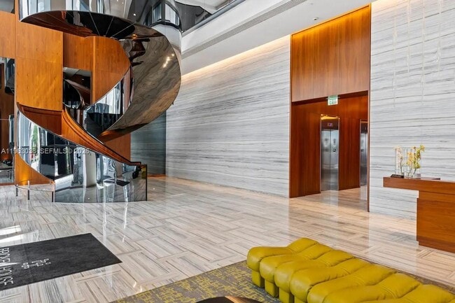 Photo - 1300 Brickell Bay Dr Unit 2000