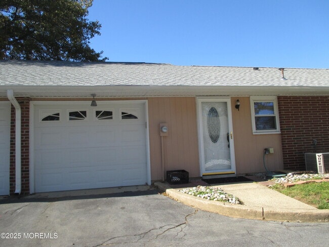 Photo - 530A Portsmouth Dr