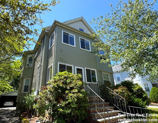 Photo - 25 Fuller St Condo Unit 4-bed 1-bath