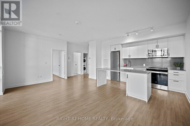 Photo - 681 Yonge St Unit 630