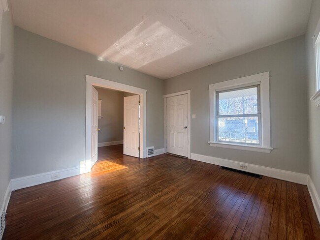 Photo - 4350 W 28th St Unidad 4350 W 28th St (Down)