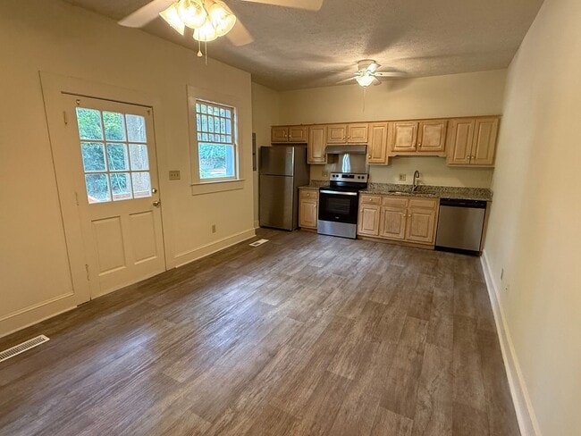 Photo - Bloomfield Unit #3