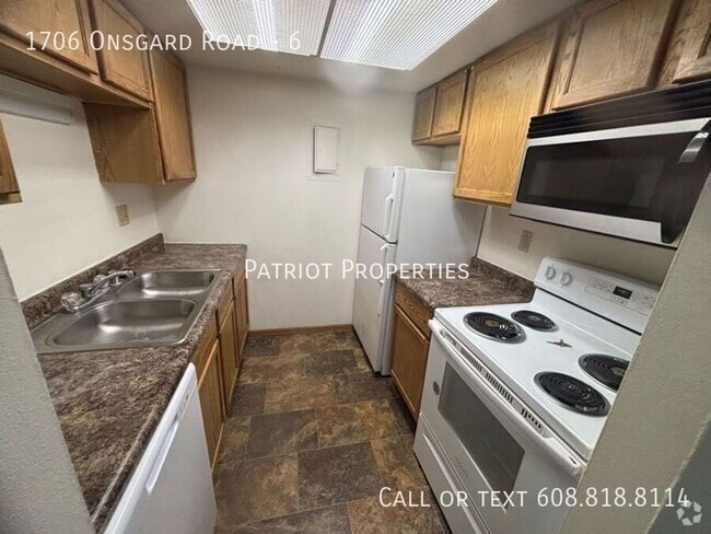 Building Photo - 2 bedroom/ 1 bath apartment in Madison, WI Unit 6