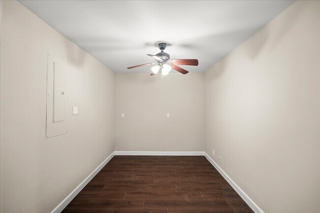 Photo - La Mer Condo Unit PH4