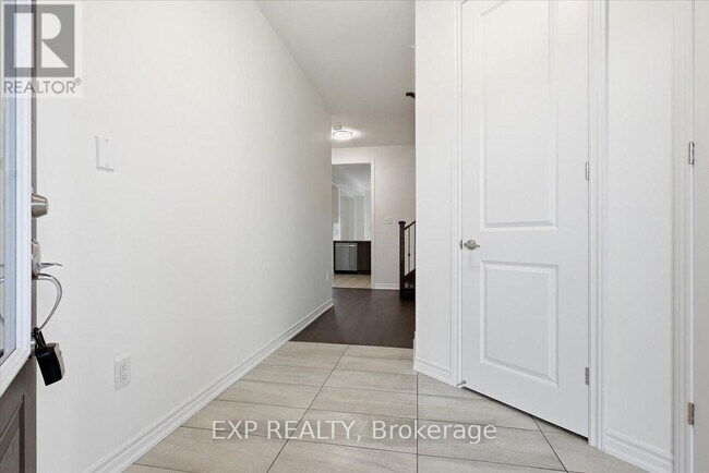 Photo - 448 Trevor St.