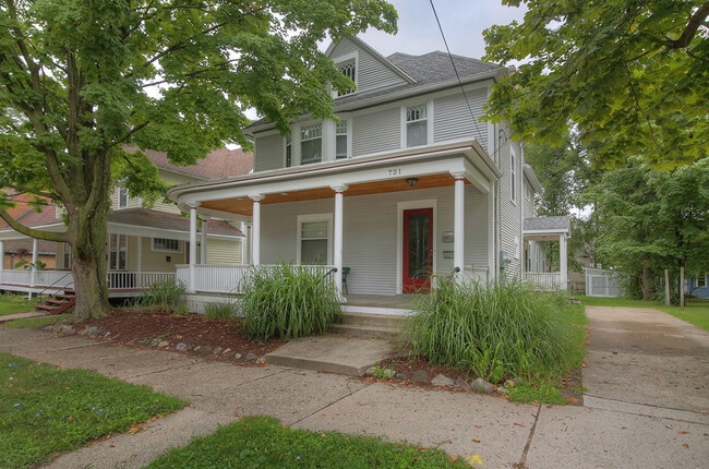 Photo - 721 Kellogg St SE Unit 1