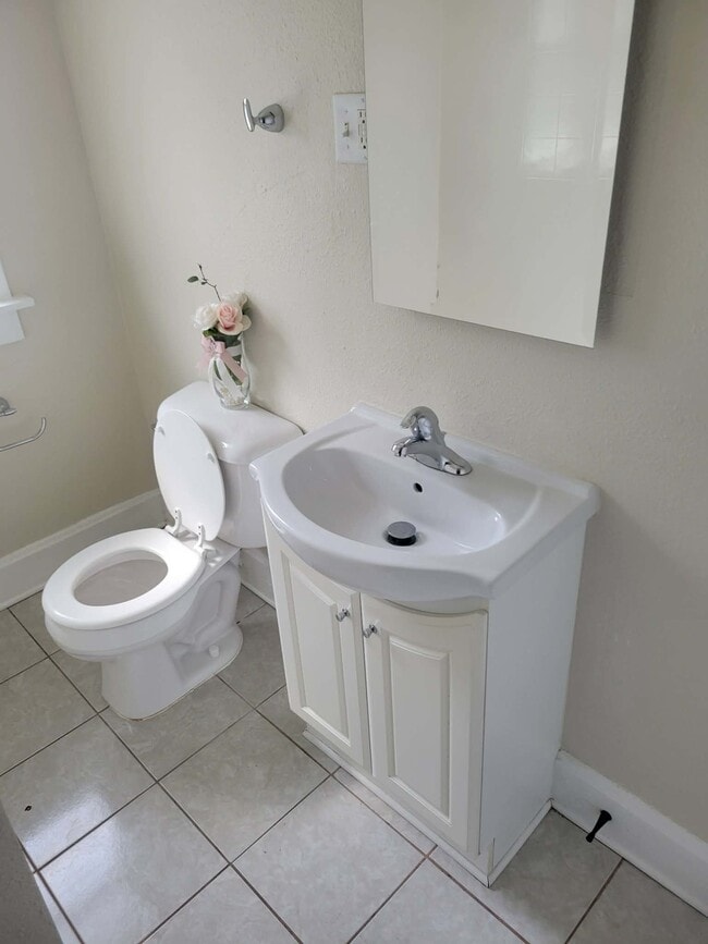 Photo - 6503 24th Ave Unit 2 BR, 1 Bath, Upper