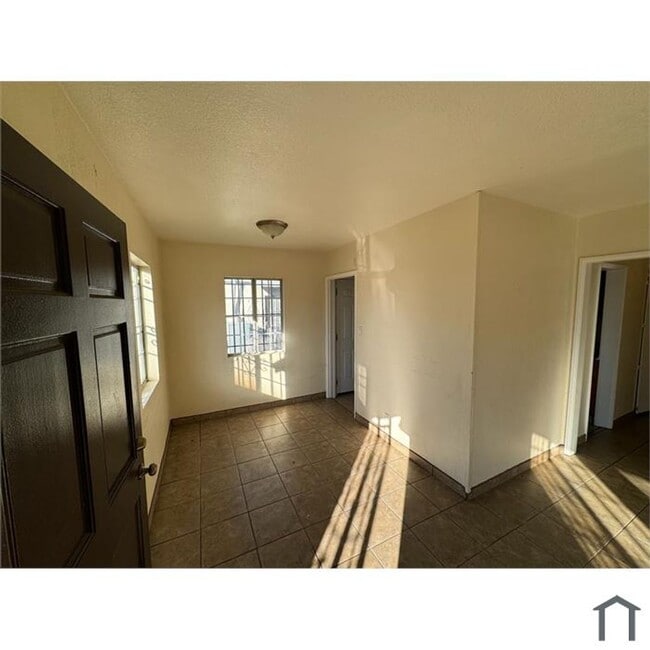 Photo - 1939 W 35th St Unit 1939