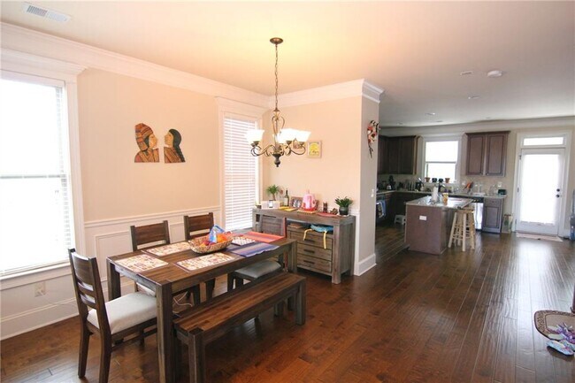 Photo - 1660 Jardin Ct