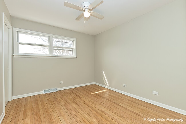 Bedroom - 410 W Mueller St