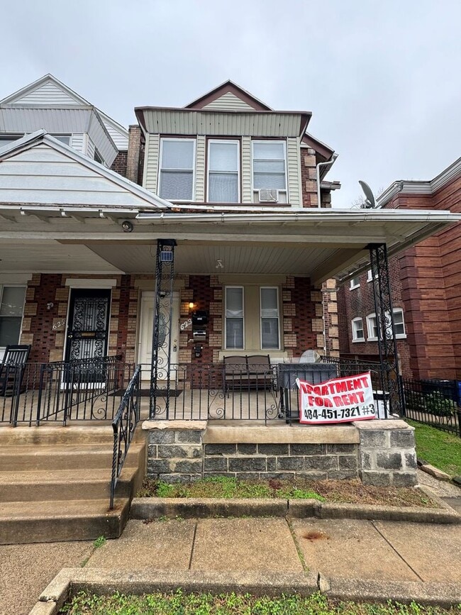 Building Photo - 623 N 64th St Unit A