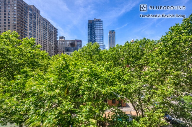 210 W 70th St Unit SI FL5-ID331