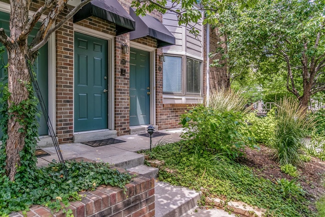 Photo - 221 S Garfield St